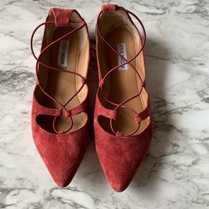 Steve Madden Maroon Pointed Toe Flats